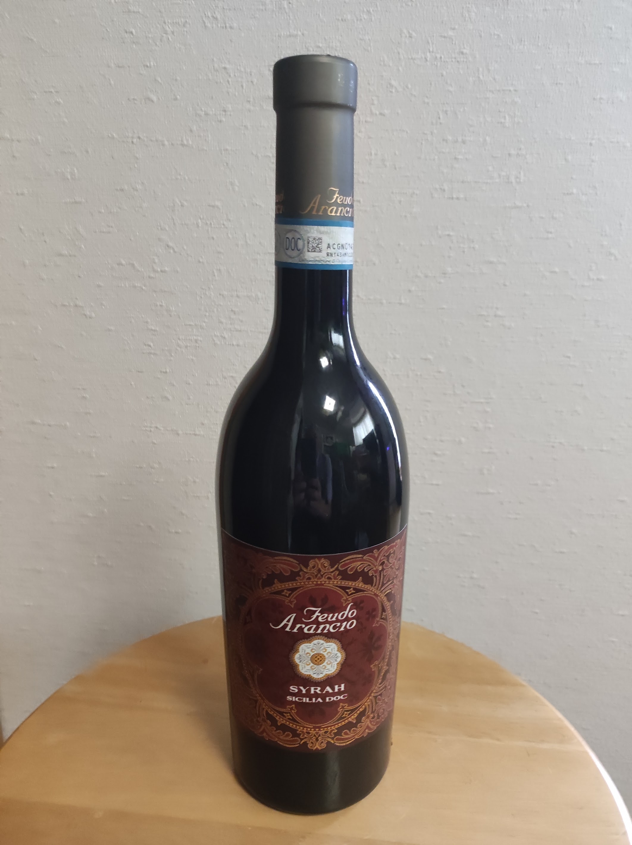 https://www.vivino.com/US/en/feudo-arancio-syrah-sicilia/w/8315