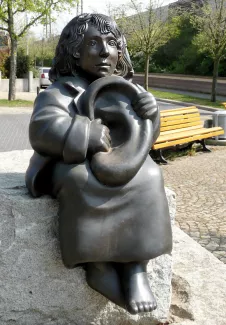 Momo Figuur Hannover