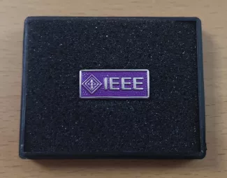 IEEEピンバッジ紫（10年）